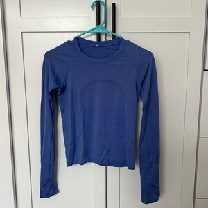 Lululemon Swiftly Tech Long-Sleeve Shirt 2.0
Waist Length